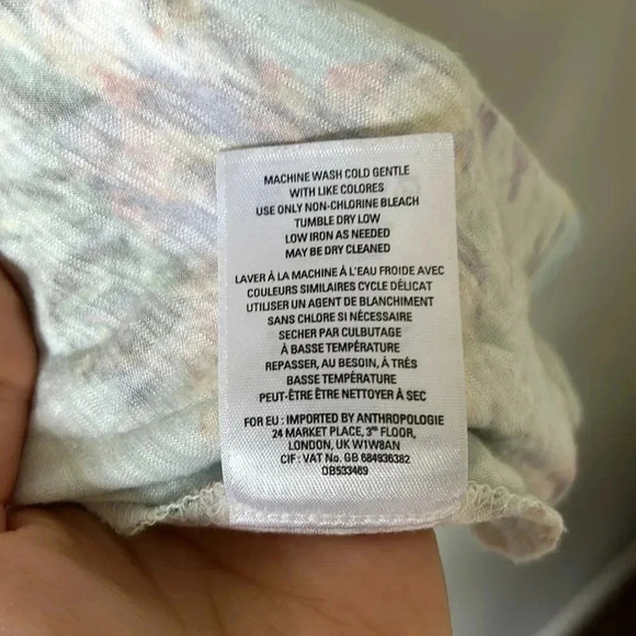 Akemi & Kin Gardenia tank Button  Down floral - Picture 5 of 6